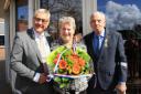 IMG_5973 26 april echtpaar Exoo met burgemeester.jpg