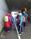 06 Schuilen in de tunnel op weg naar Reduzum.jpg